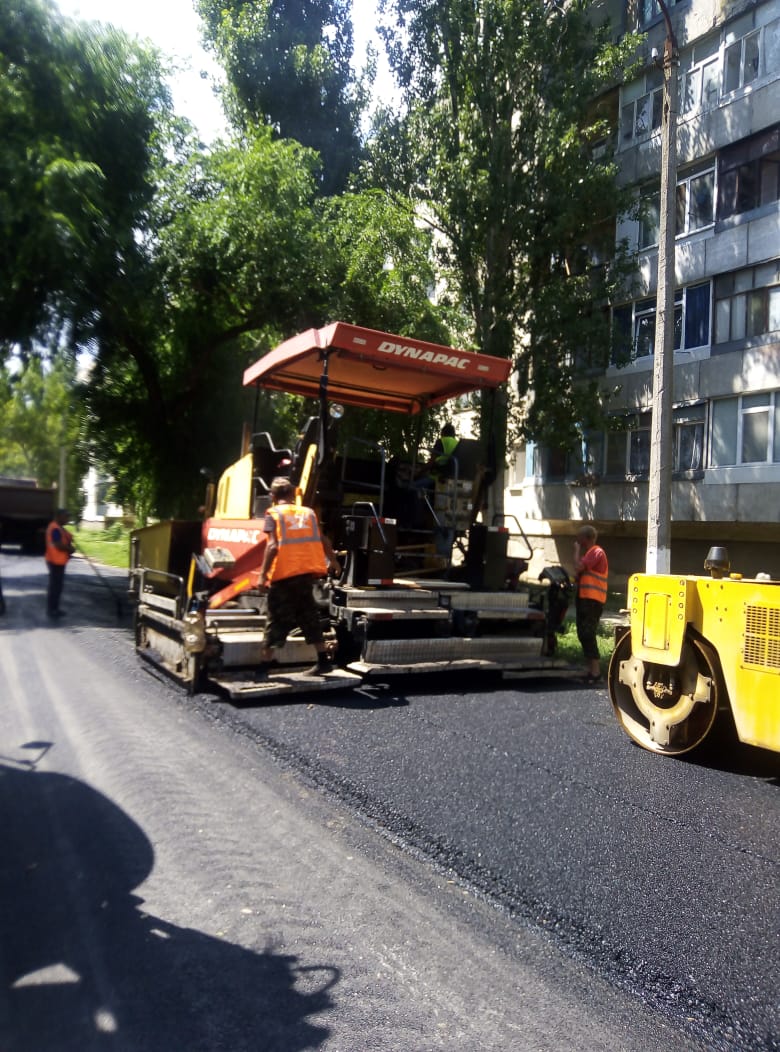 Закончены работы по устройству верхнего слоя покрытия на ул. Гоголя городского округа Красноперекопск